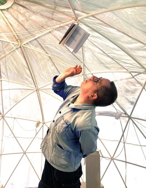 Parce que les vers n’ont pas besoin de pieds pour s’envoler